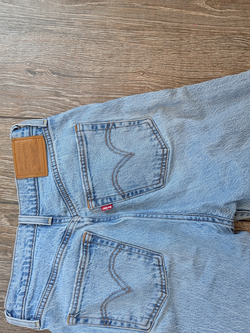 Levi's Ribcage Straight Ankle Jean Size 26 Light Vintage Wash Button Fly Rigid - Picture 5 of 8